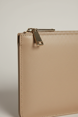 Quiet Luxury Tablet Pochette in Champagne Drift Beige Brushed Office Leather – Leather & Zipper Detail