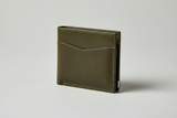 Executive Mini Porte-Cartes in Mosswood Terrain Olive, side angle view