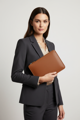 Elite Office Carry Pochette in Claywood Brown Handcrafted Grain Leather – Professional Model