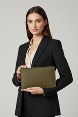 Metropolitan Slim iPad Bag in Moss Canyon Olive Waxed Heritage Leather – Professional Model